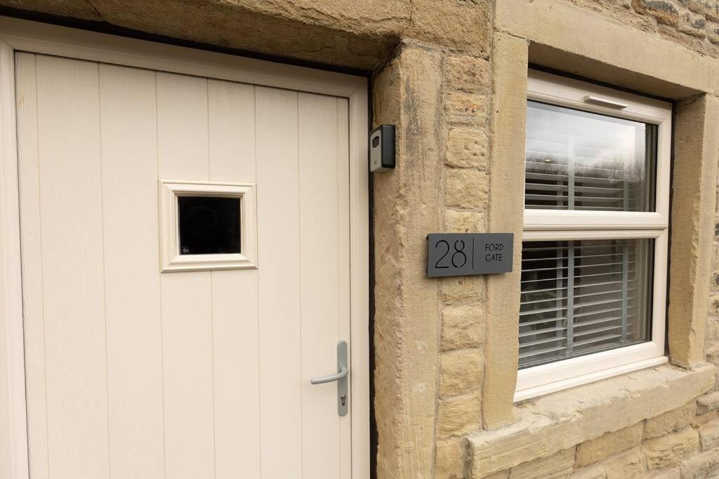 Ford Gate - Modern Luxury Cottage Based In Holmfirth Eksteriør billede